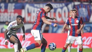 Adam Bareiro, emocionado por el elogio de Luis Suárez