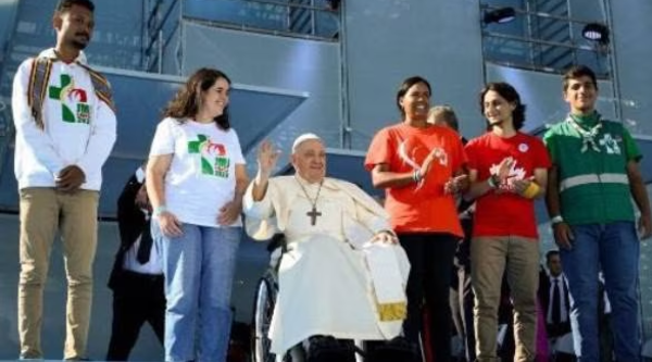 ENTUSIASTAS JÓVENES PARAGUAYAS PARTICIPAN DE LA JORNADA MUNDIAL DE LA JUVENTUD EN PORTUGAL