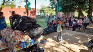 Dequení entregó prendas a familias de Ypané - Nacionales - ABC Color