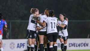 Olimpia humilla a Cerro Porteño en el clásico de fútbol femenino