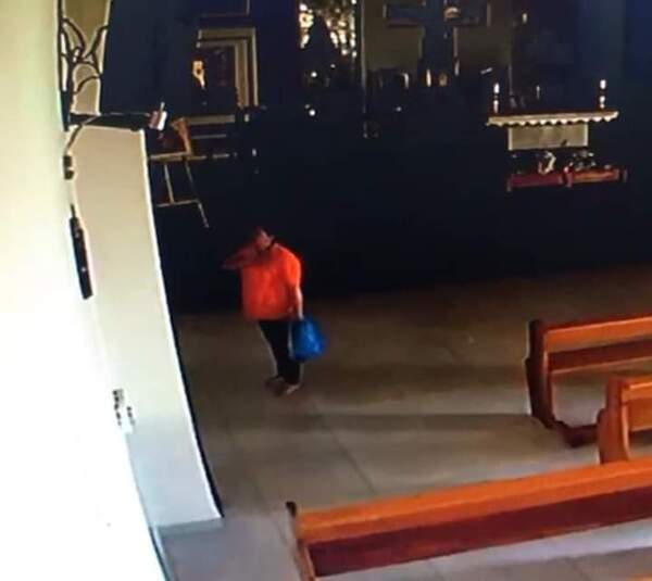 Mujer es sindica por hurtar imagen de la Rosa Mística de la vicaría San Alfonso - Radio Imperio 106.7 FM
