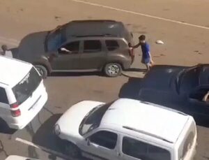 Caos vehicular en Encarnación: gestores agudizan la problemática de largas filas e interminables esperas - Nacionales - ABC Color