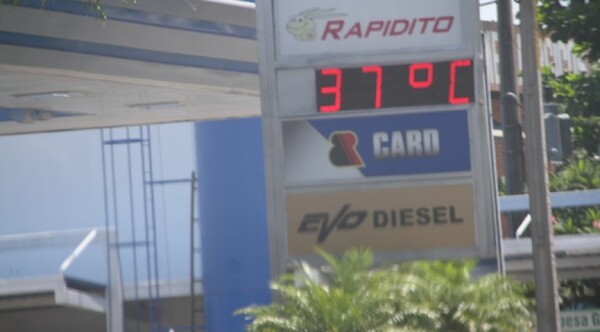 Diario HOY | Calor extremo de hasta 37ºC para el fin de semana