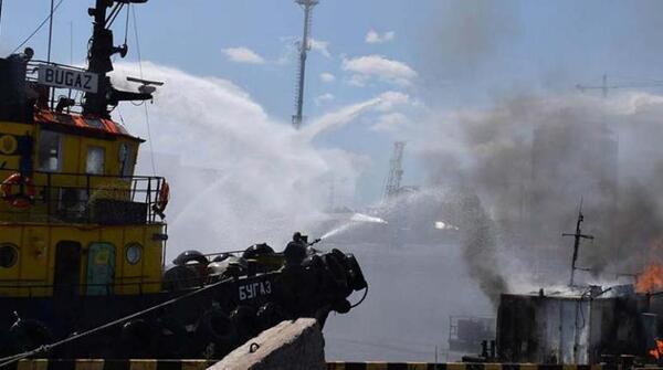 Un ataque con drones impactó en un petrolero ruso que transportaba combustible para las tropas de Putin