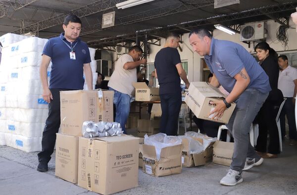 Entregan materiales electorales para las municipales complementarias - ADN Digital