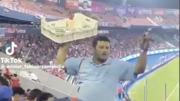 “Hamburguesa carajo”, el más famoso en las canchas