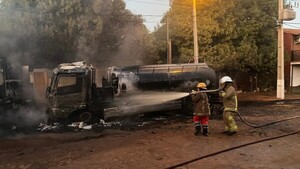 Un fallecido y dos con quemaduras graves tras incendio de camiones cisternas