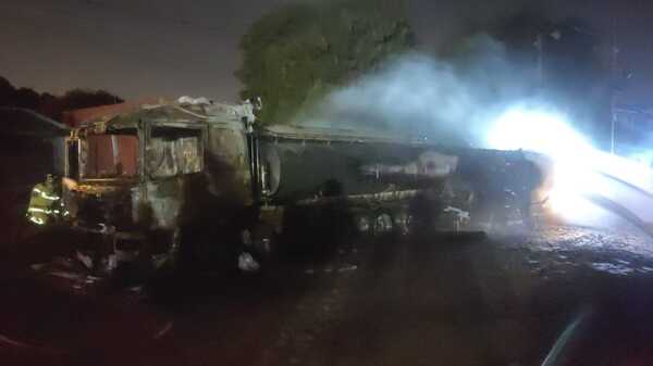 Accidente en Villa Elisa causa incendio y fallecimiento de uno de los involucrados | 1000 Noticias
