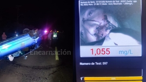 Automovilista borracho vuelca sobre la Ruta PY08 en Coronel Bogado