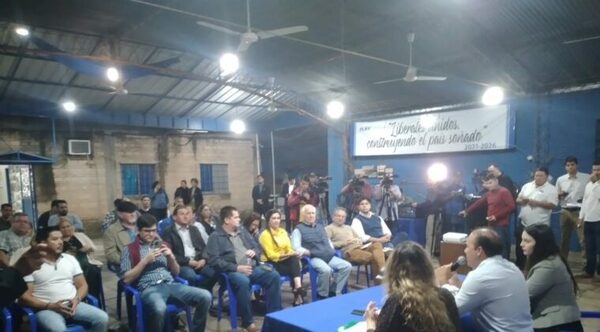Diario HOY | Liberales a la carga: en Convención buscarán la salida de Efraín Alegre