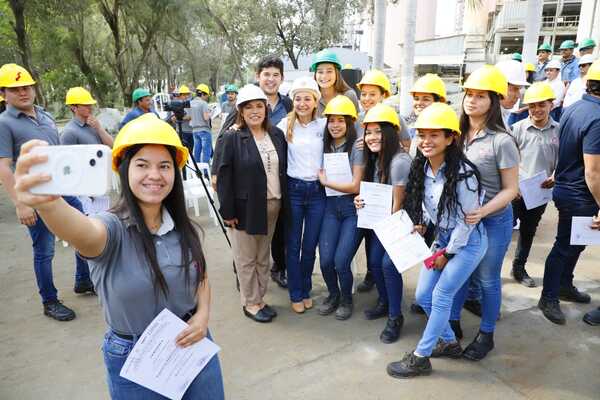 El exitoso Programa de Formación Dual para jóvenes | OnLivePy
