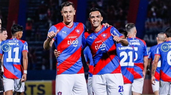 Cerro Porteño golea a Trinidense y se acerca a la punta