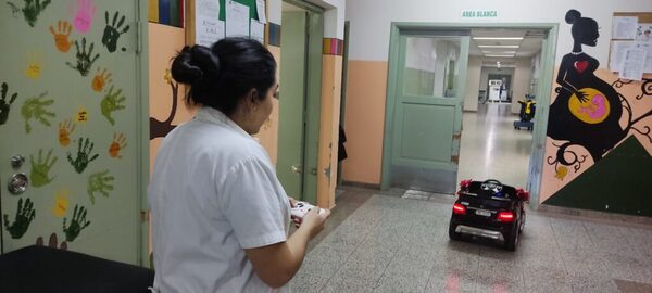 Diario HOY | Donan autito para que pacientes ingresen con más confianza al quirófano