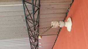 Para chulear los robos, encadenan hasta focos