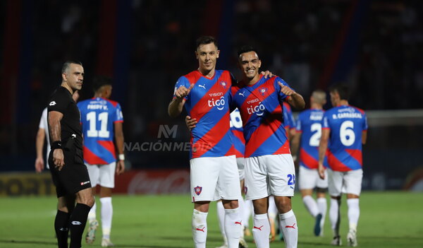 Versus / Cerro Porteño y el recuerdo de la dupla goleadora del 2017 que se reencontró seis años después