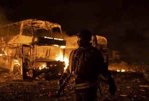 Tres muertos tras ataque aéreo nocturno en Kiev