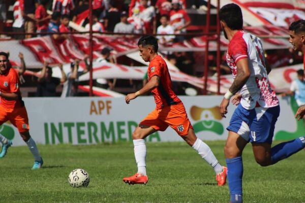 Intermedia 2023: Sp. 2 de Mayo rescató un empate agónico en su visita a Carapeguá