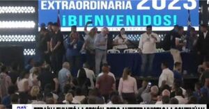 Efraín busca no ser destituido. Intentó levantar la convención liberal, pero esta continúa - Informatepy.com
