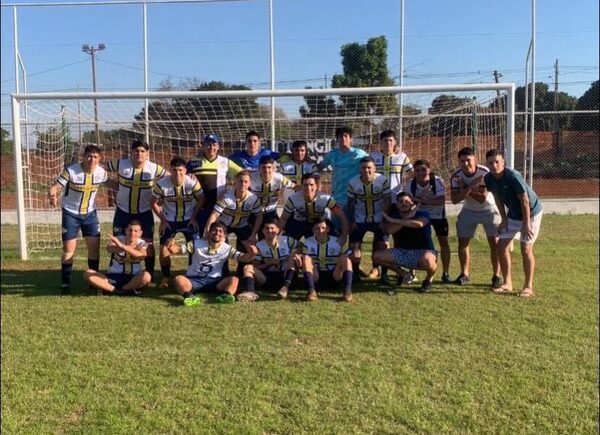Charleston es semifinalista de la Liga Paranaense