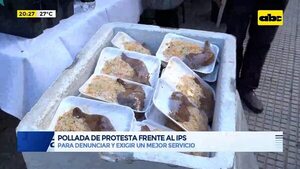 Video: Pollada de protesta frente al IPS - Periodísticamente - ABC Color