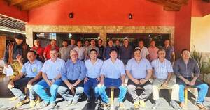La Nación / Futuros gobernadores se reúnen para abordar construcción de la Ruta de la Integración