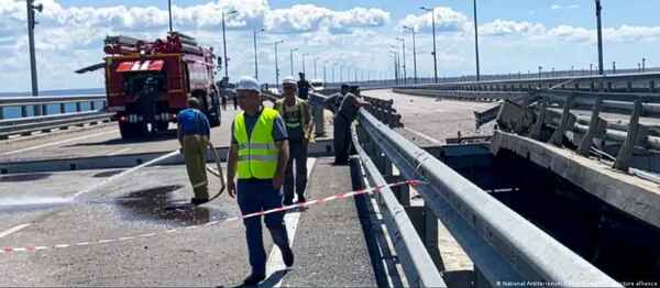 Ucrania ataca puente que une las anexionadas Jersón y Crimea