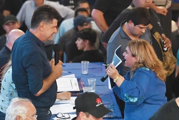 Crisis institucional se agudiza en el PLRA tras incidentada convención - Política - ABC Color