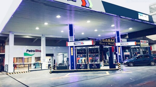 Precio internacional del combustible pone en riesgo la promesa de Peña