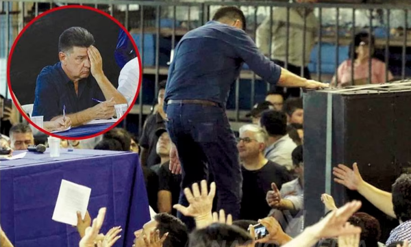 EN CONVENCIÓN DEL PLRA “CHUTARON” A EFRAÍN DE LA PRESIDENCIA DEL PARTIDO - Itapúa Noticias