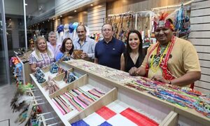 Habilitan renovada tienda de artesanos en Centro de Recepción de Visitas de ITAIPU
