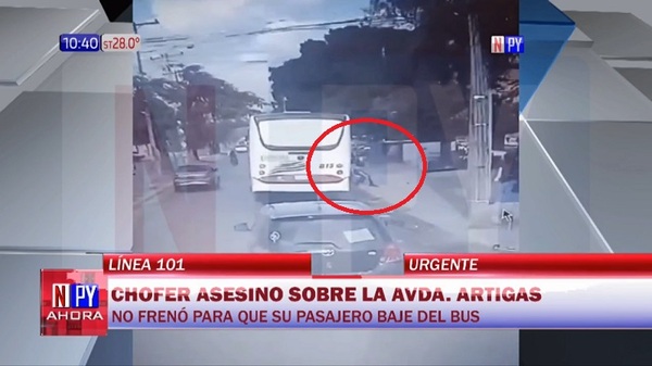 Pasajeros tuvieron que tirarse de un colectivo porque chofer no frenó en la parada - Noticias Paraguay