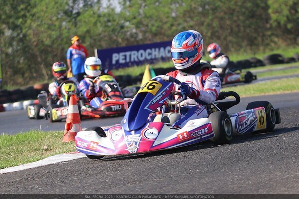 Versus / Fin de semana a pura velocidad en el Karting Club Paraguayo