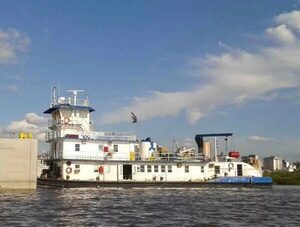 Buque paraguayo paga peaje bajo presión de la Prefectura Naval Argentina · Radio Monumental 1080 AM