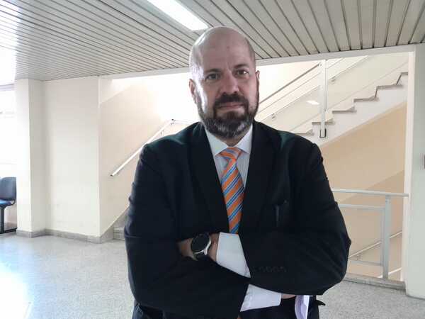 Hoy inicia el juicio a dos acusados por supuesto pago irregular de indemnizaciones por la construcción de la línea de 500 kv