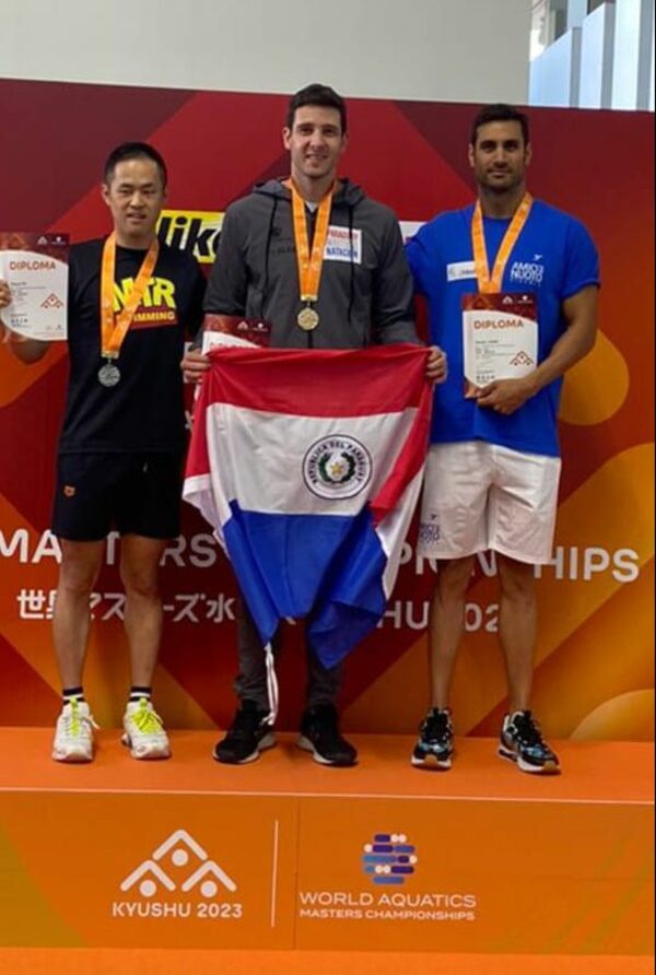 Paraguay obtiene doble podio en campeonato mundial de natación en Japón
