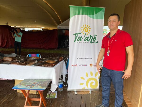 Artesanías de calidad y a precios accesibles: el talento de las personas privadas de su libertad en Expo Itapúa 2023
