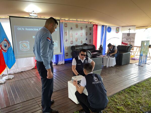 INTERPOL se suma a la Expo Itapúa 2023 para concientizar sobre el peligro en las redes sociales