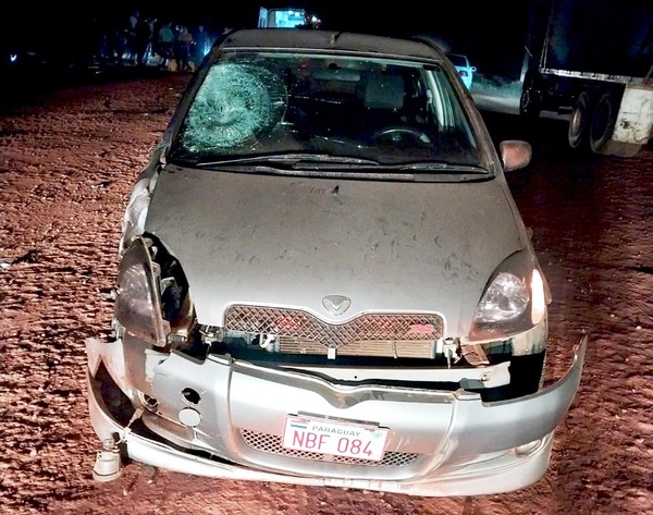 Motoka sufre lesiones diversas en choque contra un automóvil - La Clave