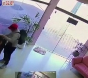 Violento robo a peluquería - Paraguay.com