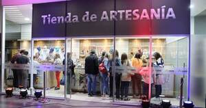 Habilitan renovada tienda de artesanos en Centro de Recepción de Visitas de ITAIPU