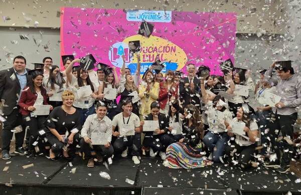 Nestlé celebra la graduación de la jóvenes duales que completaron su formación | Lambaré Informativo