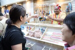 Habilitan renovada tienda de artesanos en Centro de Recepción de Visitas de Itaipu