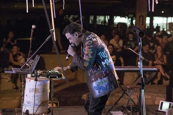 Mauri Rodas celebra su historia musical entre la emoción y el desafío - Música - ABC Color