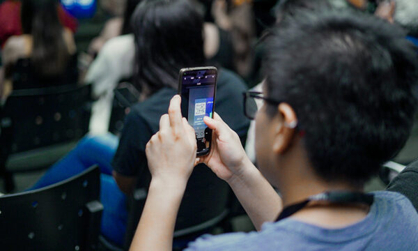 Tigo y Campus Party se unen para impulsar workshops sobre Inteligencia Artificial y más