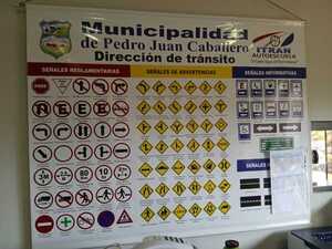 Departamento de Tránsito municipal realizó charlas sobre educación vial en colegios - Radio Imperio 106.7 FM