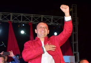 Richard Ramirez hace invitación para ceremonia de asunción al cargo