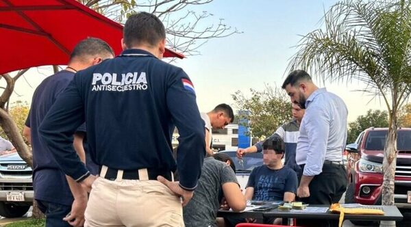 Esposo de jueza detenido con cobro de extorsión está imputado, pero en su casa