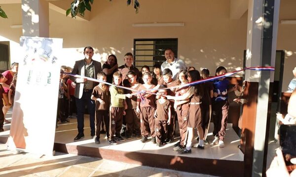 Municipalidad de C. del Este inaugura serie de obras comunitarias y escolares – Diario TNPRESS