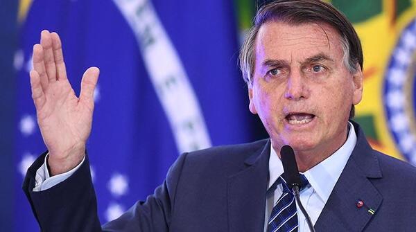 Bolsonaro presenta recurso judicial contra decisión que le retiró sus derechos políticos