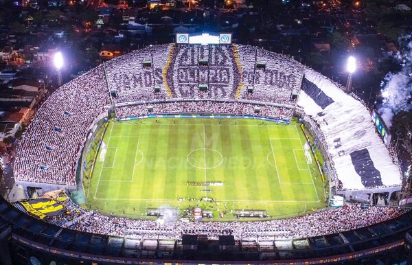 Los hinchas de Olimpia preparan un nuevo mosaico para el partido ante Flamengo - Oasis FM 94.3